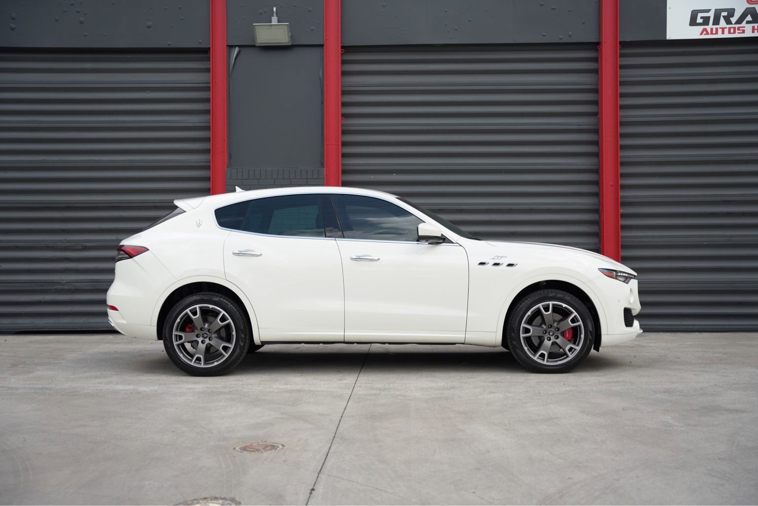 Used 2023 Maserati Levante GT AWD/4WD image 8