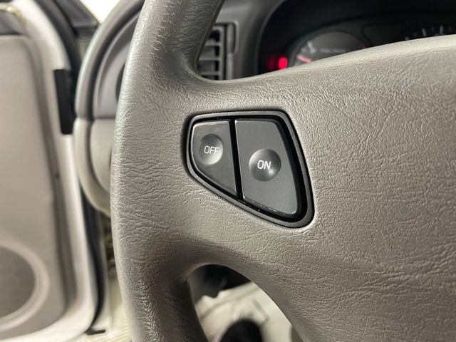 Used 2003 Ford Taurus SES FWD image 11