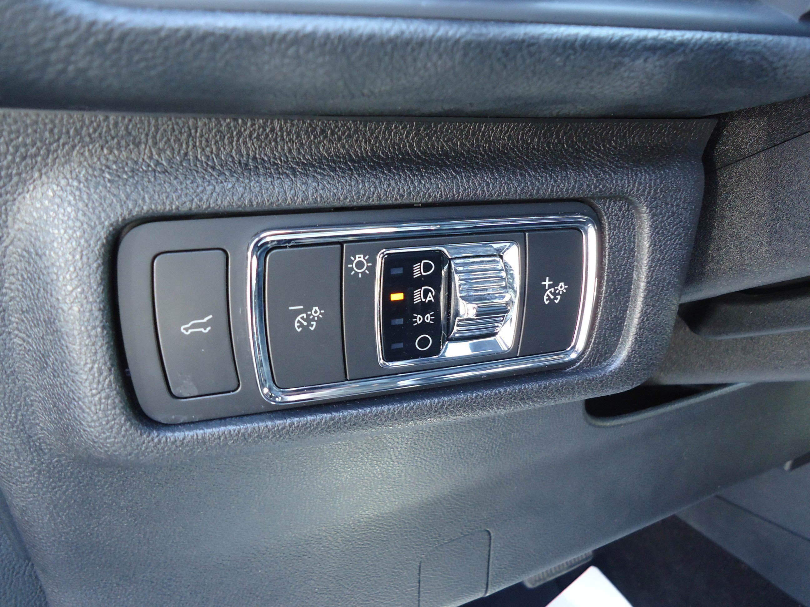 Used 2022 Lincoln Corsair AWD w/ Premium Package image 14