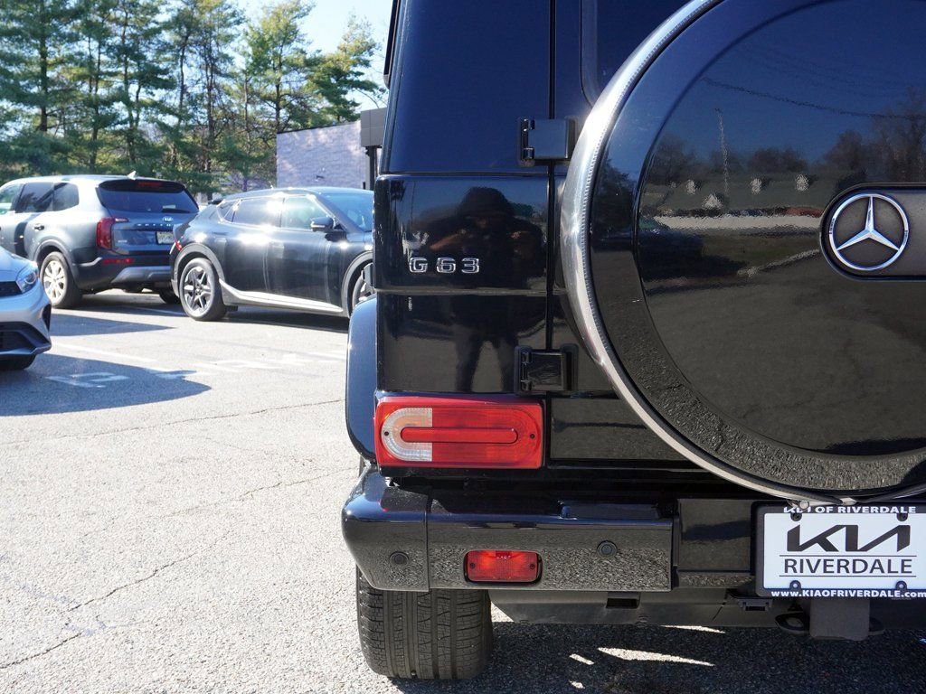Used 2015 Mercedes-Benz G 63 AMG 4MATIC image 16