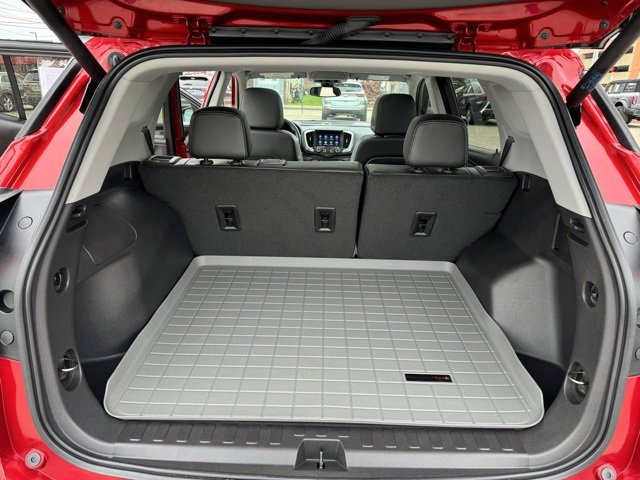 Used 2024 GMC Terrain SLT image 9