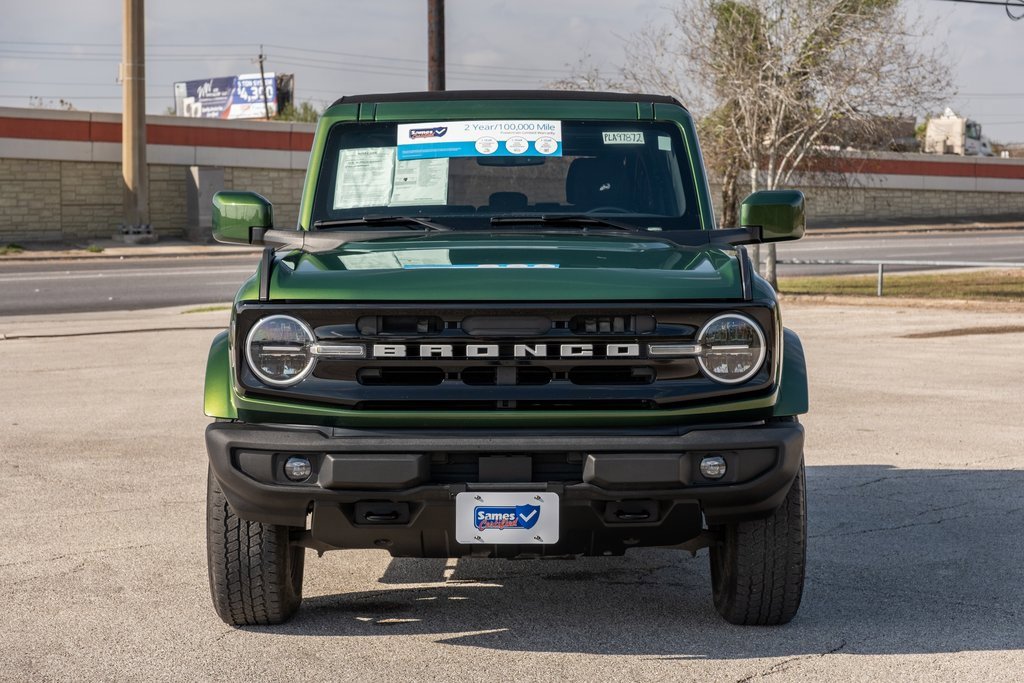 Used 2023 Ford Bronco Outer Banks image 2
