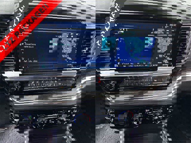 Used 2023 Chevrolet Silverado 1500 LTZ w/ LTZ Premium Package image 13