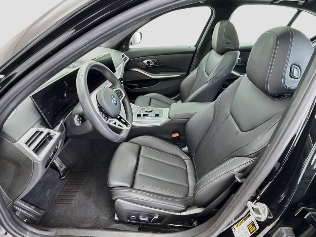 Certified 2026 BMW 330i Sedan w/ M Sport Package RWD image 18