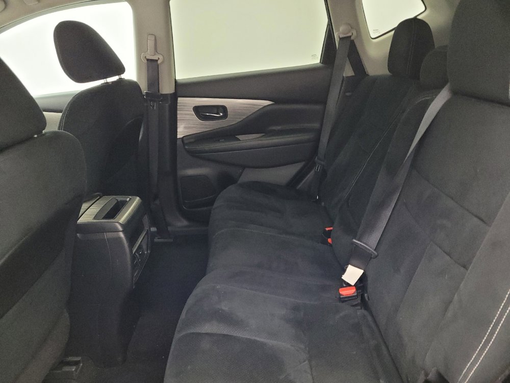 Used 2017 Nissan Murano S image 18