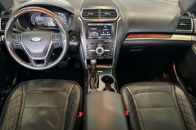 Used 2016 Ford Explorer Platinum AWD/4WD image 13