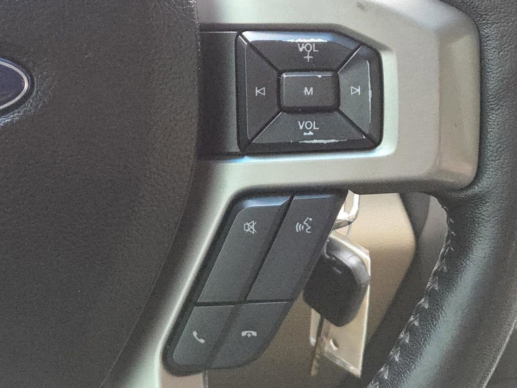 Used 2017 Ford F250 Lariat w/ Chrome Package image 28