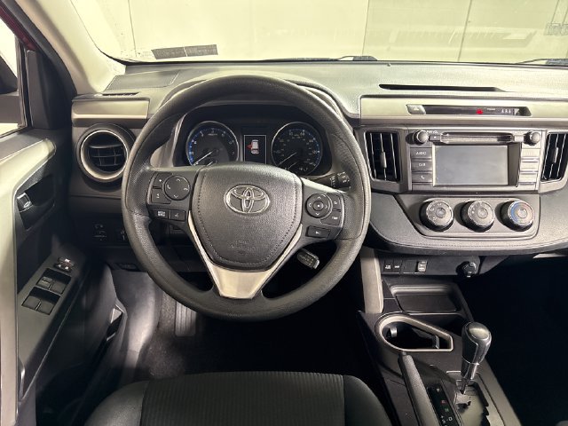 Used 2018 Toyota RAV4 LE w/ All Weather Liner Package AWD/4WD image 20