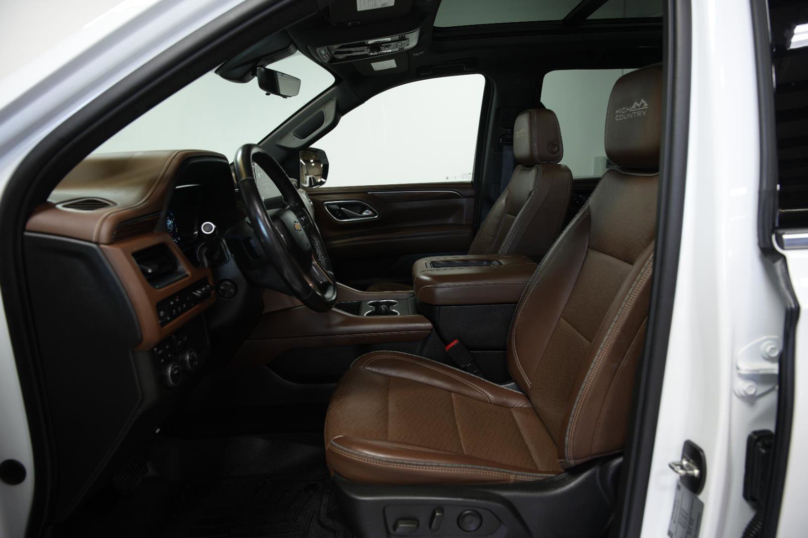 Used 2022 Chevrolet Tahoe High Country AWD/4WD image 28