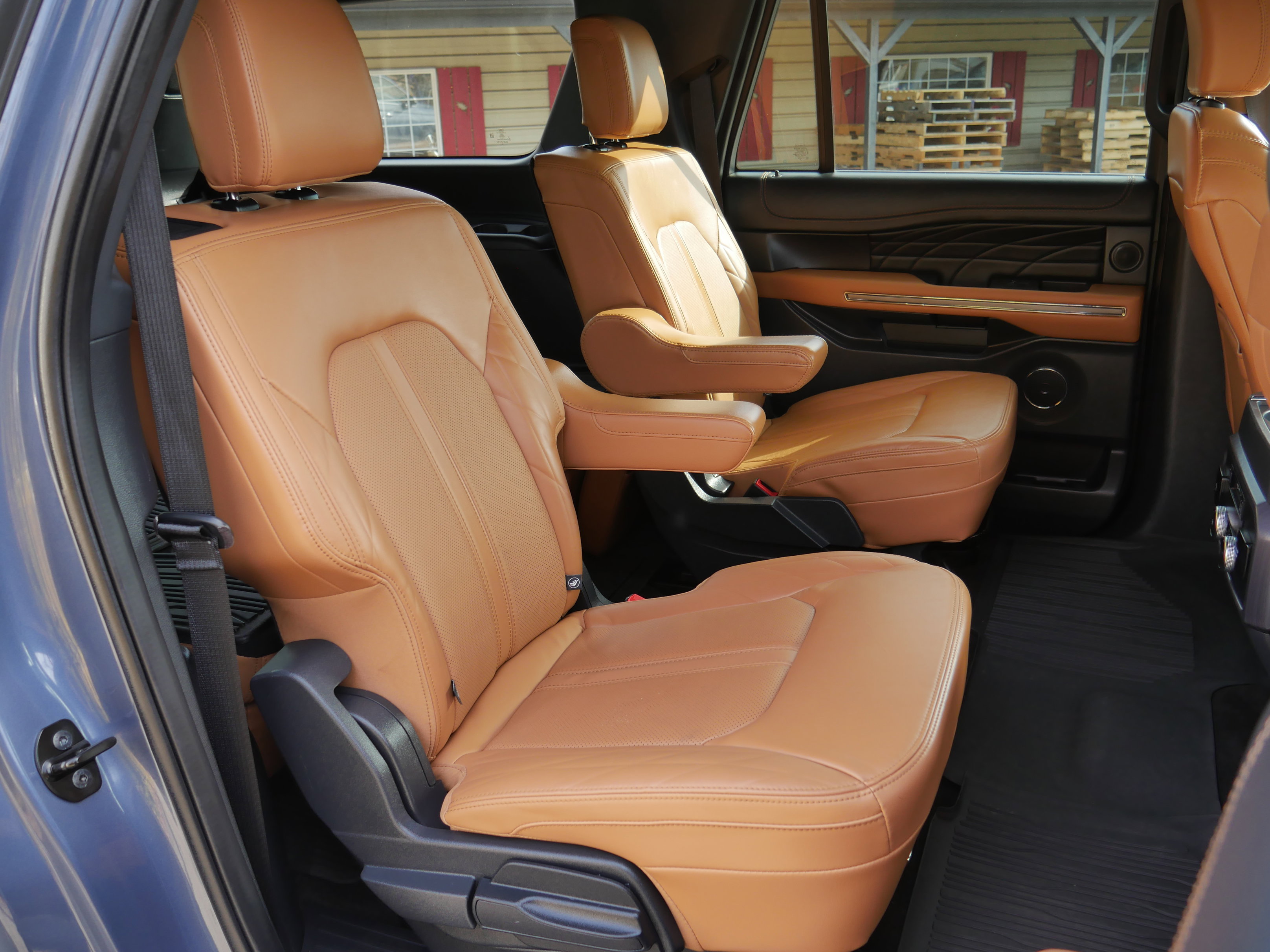 Certified 2023 Ford Expedition Max Platinum image 36