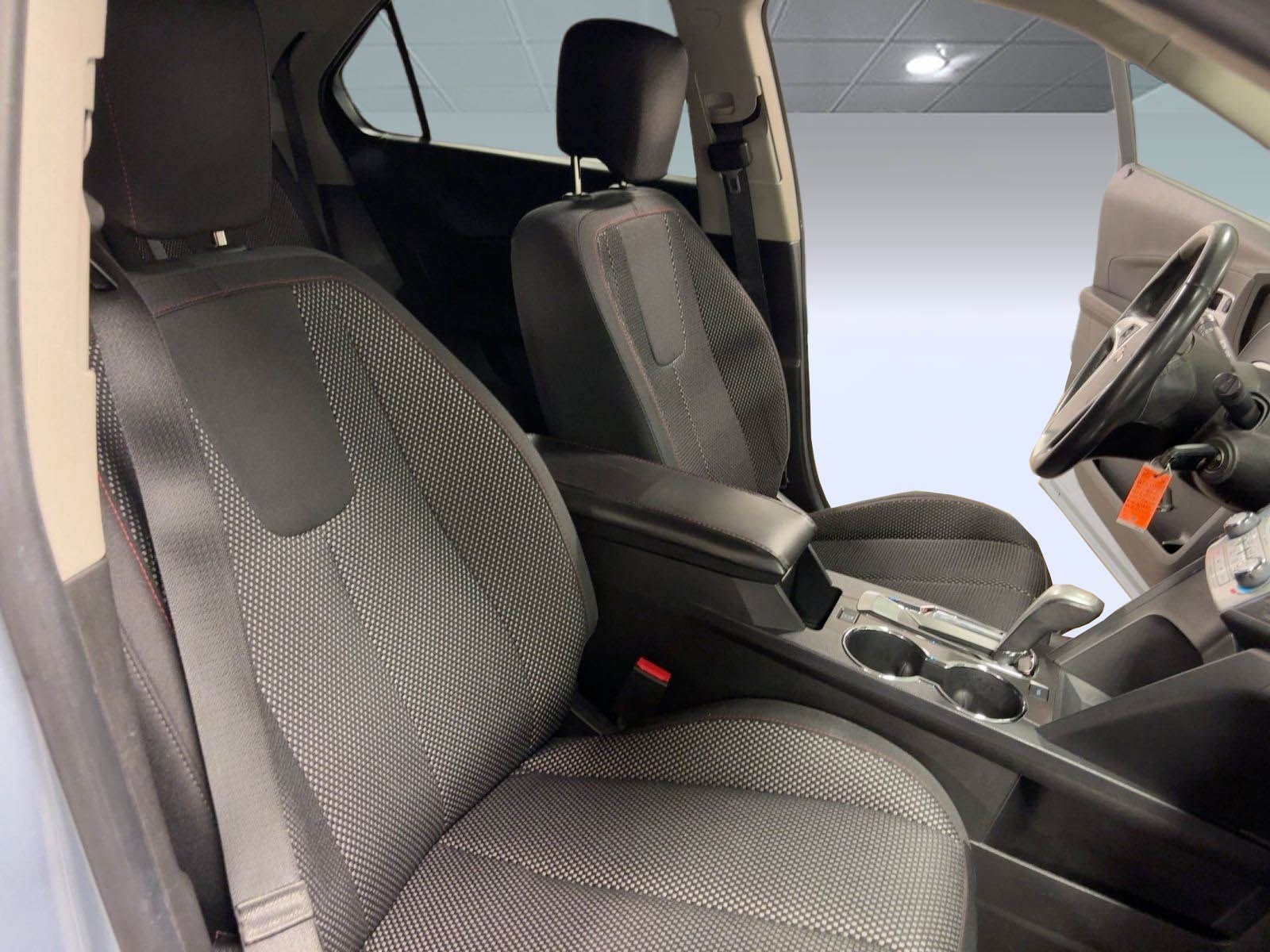 Used 2015 Chevrolet Equinox LT w/ Driver Convenience Package image 31