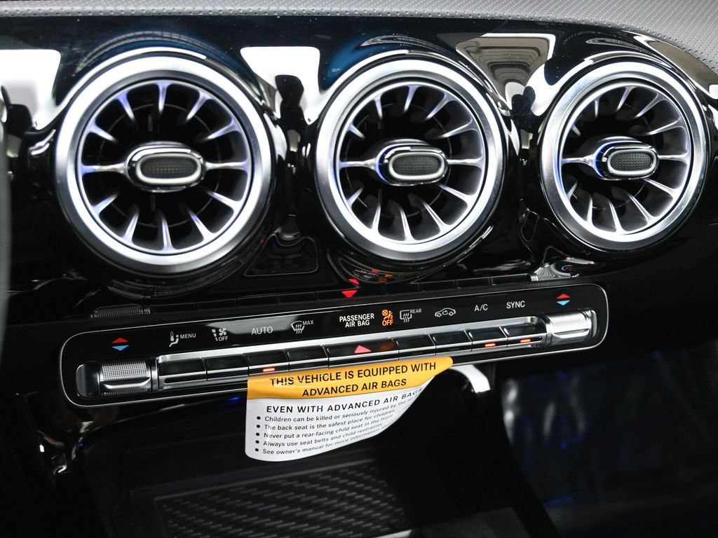 Used 2025 Mercedes-Benz CLA 35 AMG 4MATIC image 19