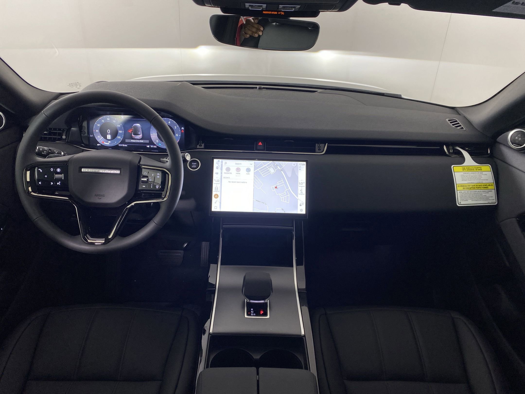 Used 2026 Land Rover Range Rover Evoque S image 13