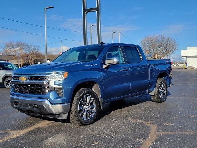 Used 2024 Chevrolet Silverado 1500 LT AWD/4WD image 4