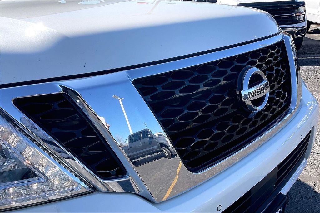 Used 2017 Nissan Armada Platinum AWD/4WD image 30
