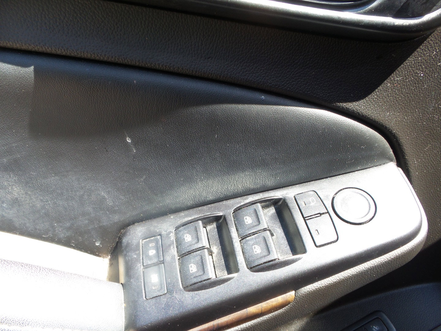 Used 2015 Chevrolet Tahoe LT image 54