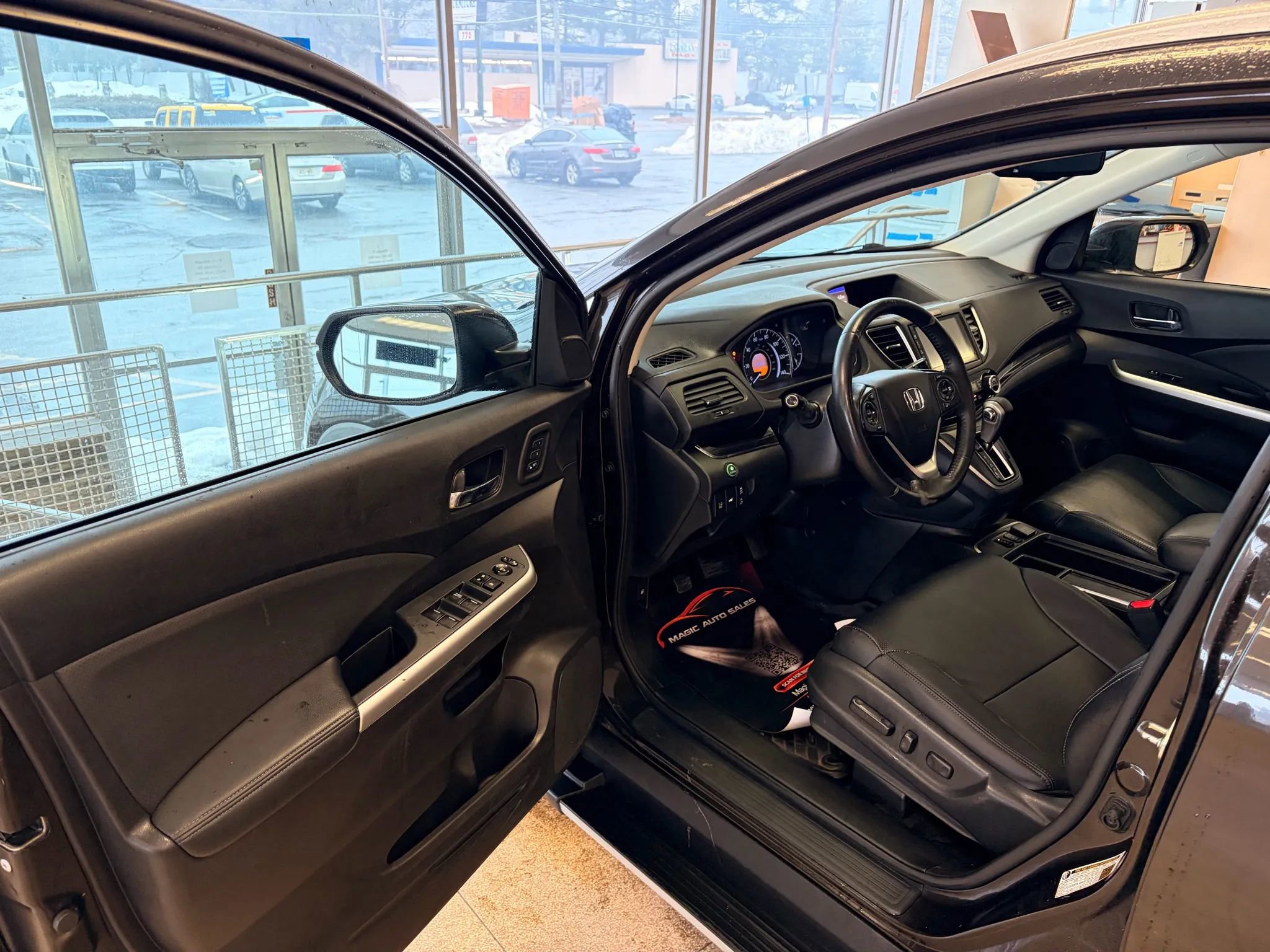 Used 2016 Honda CR-V Touring image 13