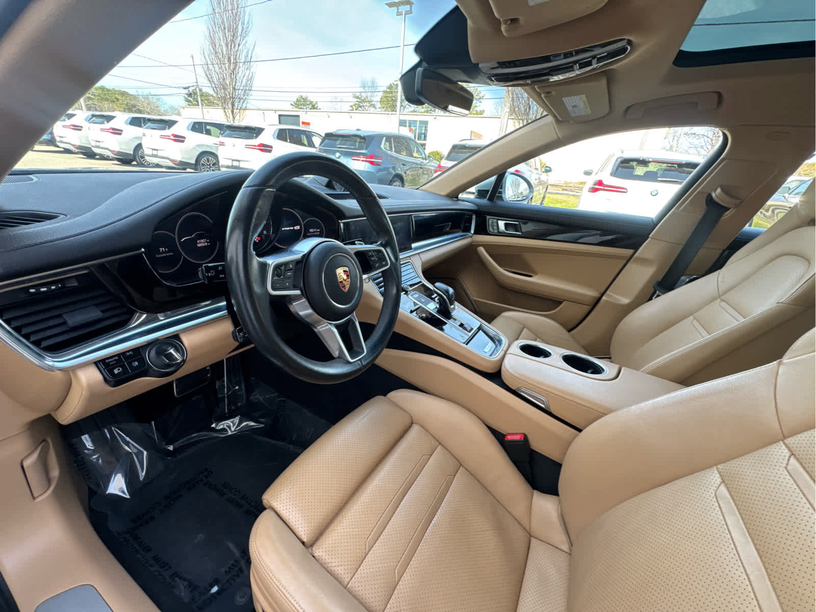 Used 2017 Porsche Panamera 4S image 11