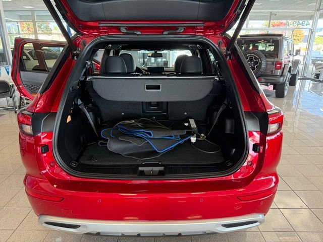 Used 2023 Mitsubishi Outlander SEL image 23