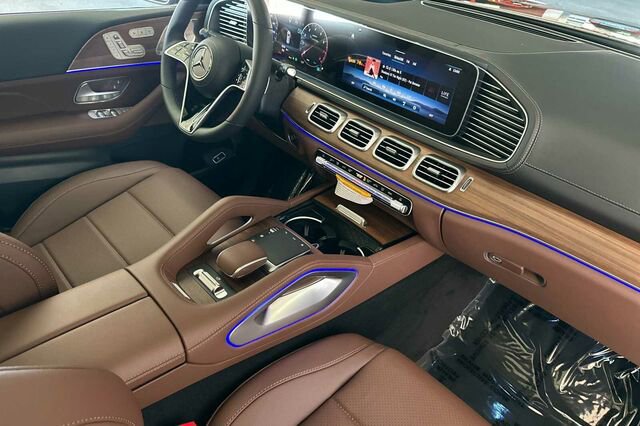 New 2026 Mercedes-Benz GLS 450 4MATIC image 17