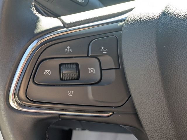 Used 2025 Buick Envista Sport Touring image 17