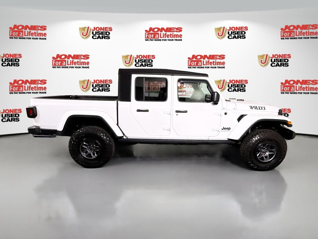 Used 2023 Jeep Gladiator Sport AWD/4WD image 17