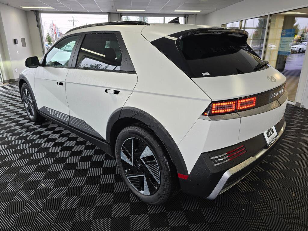 New 2025 Hyundai Ioniq 5 SEL image 6
