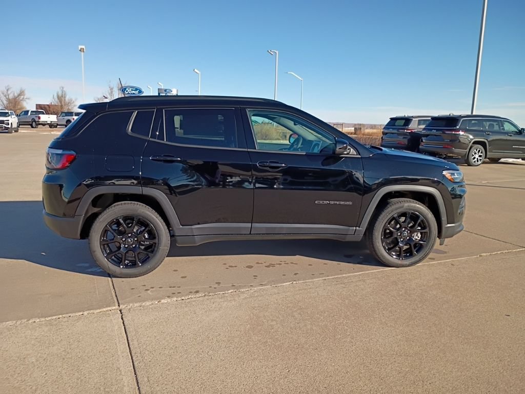 New 2026 Jeep Compass Latitude AWD/4WD image 5