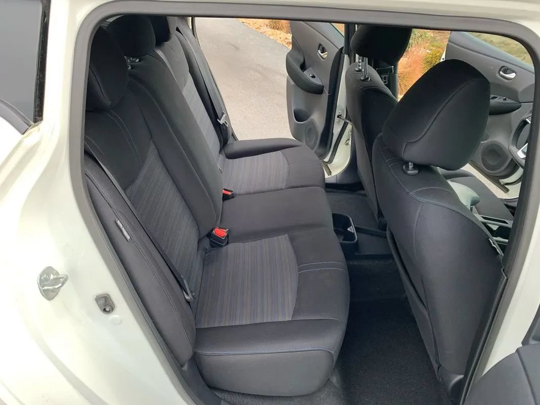 Used 2025 Nissan Leaf S FWD image 18