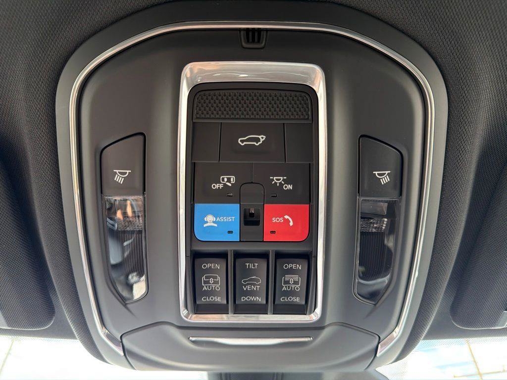 New 2026 Jeep Grand Cherokee Limited w/ Limited Altitude Package RWD image 45