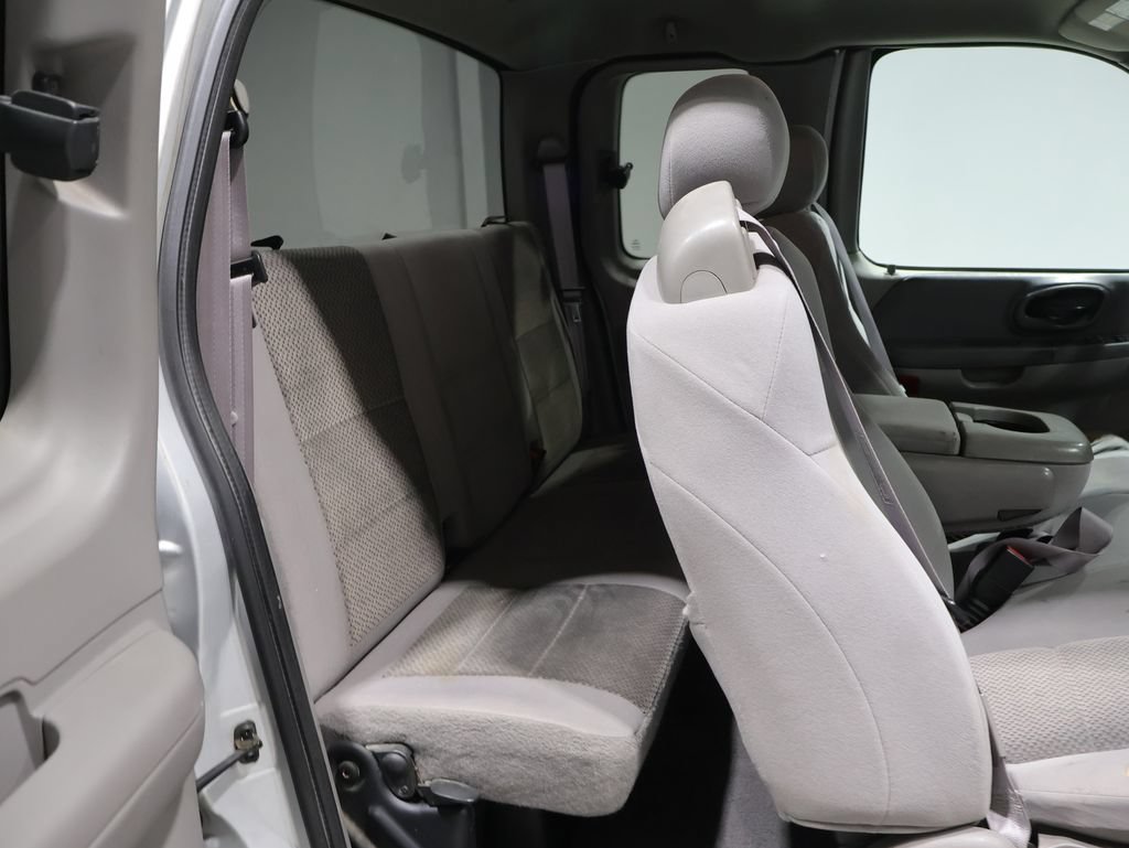 Used 2003 Ford F150 XLT AWD/4WD image 19