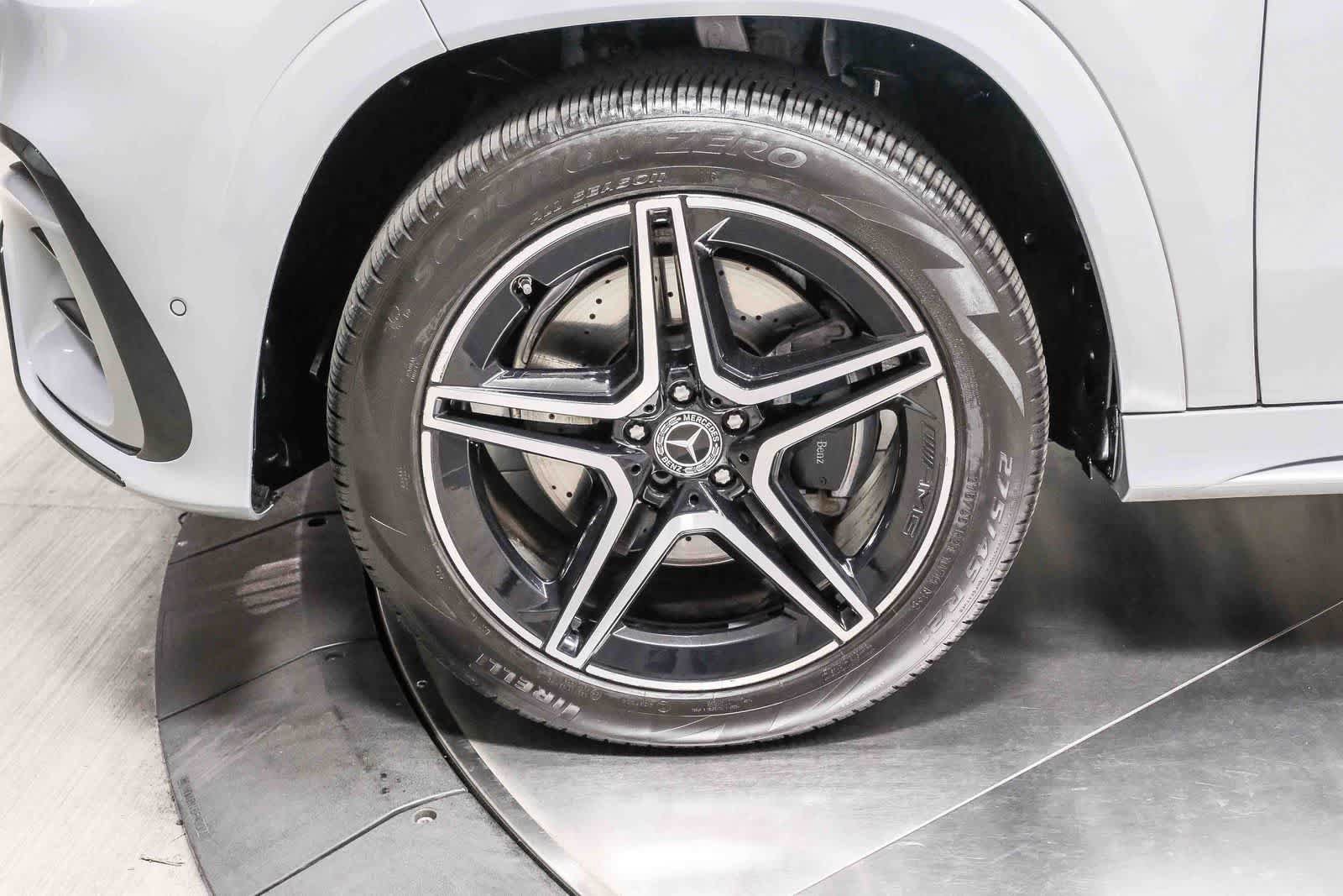 Certified 2026 Mercedes-Benz GLS 450 4MATIC image 10