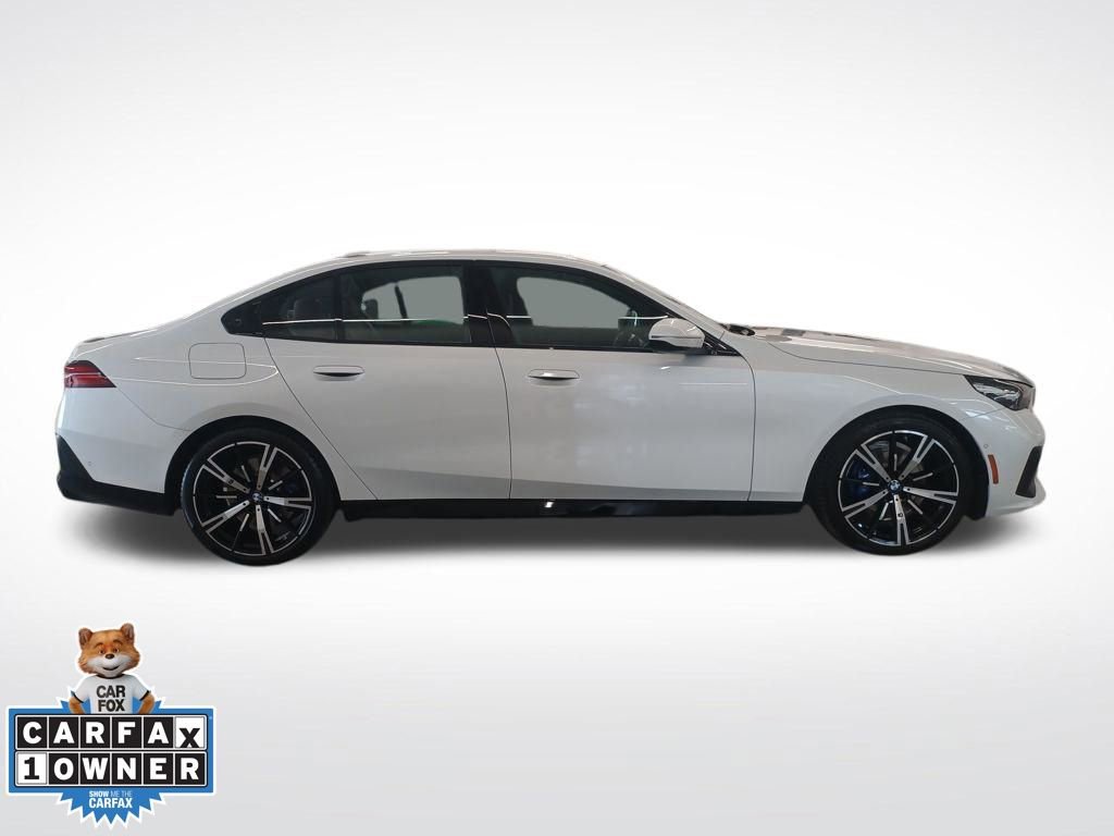 Certified 2025 BMW 530i xDrive w/ M Sport Package image 7