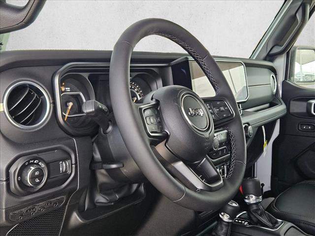 New 2026 Jeep Gladiator Sport video 3