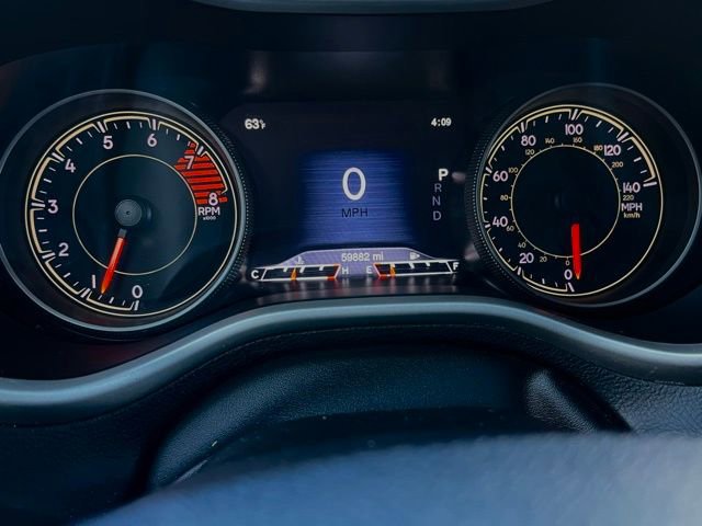 Used 2018 Jeep Cherokee Trailhawk image 12