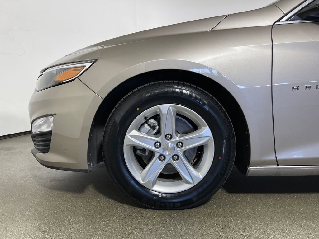 Used 2024 Chevrolet Malibu LT image 11