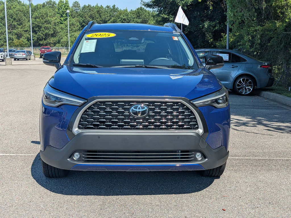 Certified 2025 Toyota Corolla Cross XLE w/ Convenience Package FWD image 8