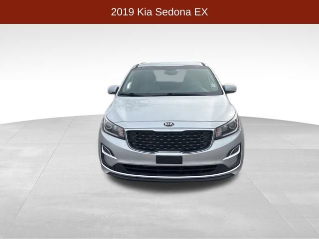 Used 2019 Kia Sedona EX image 2