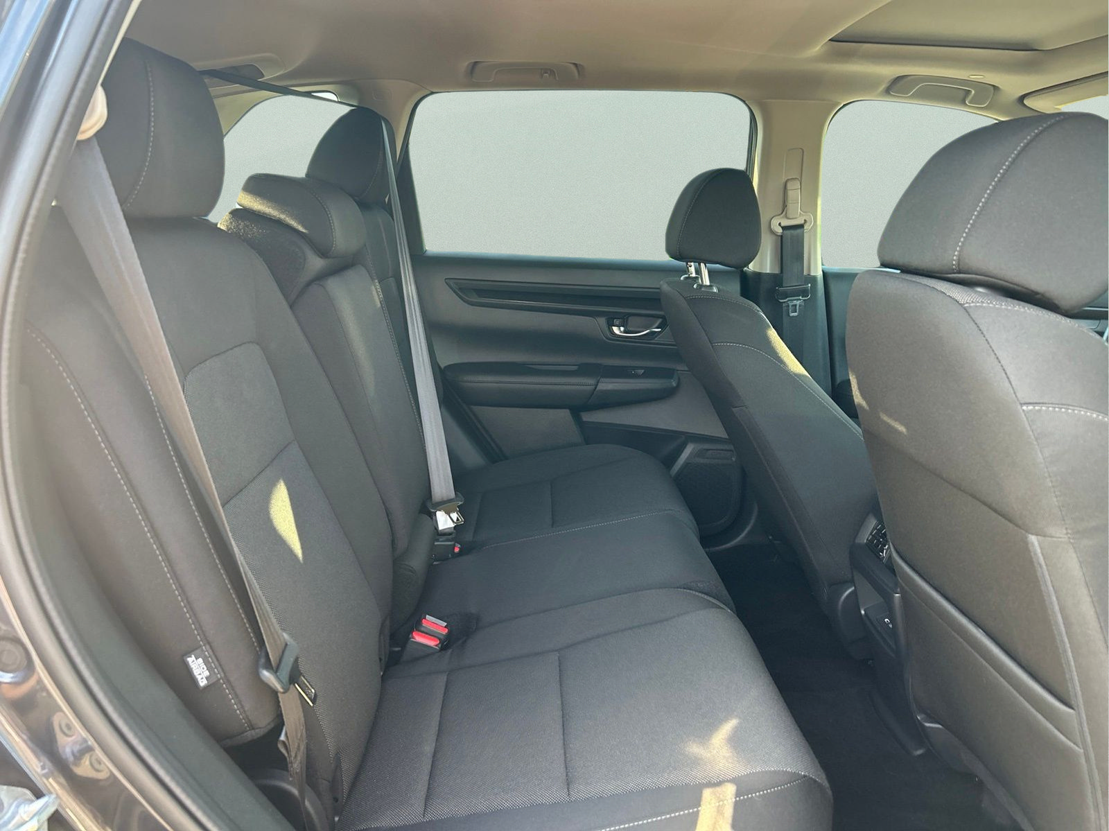 Used 2025 Honda CR-V EX image 11