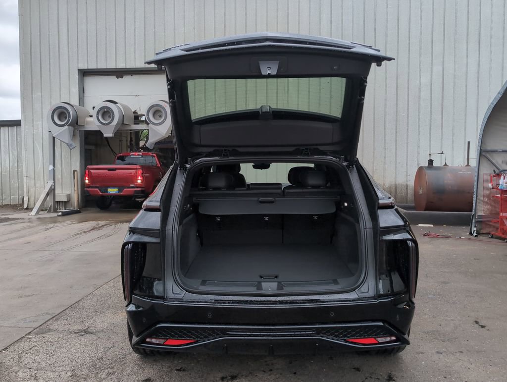 New 2026 Cadillac Lyriq V image 14