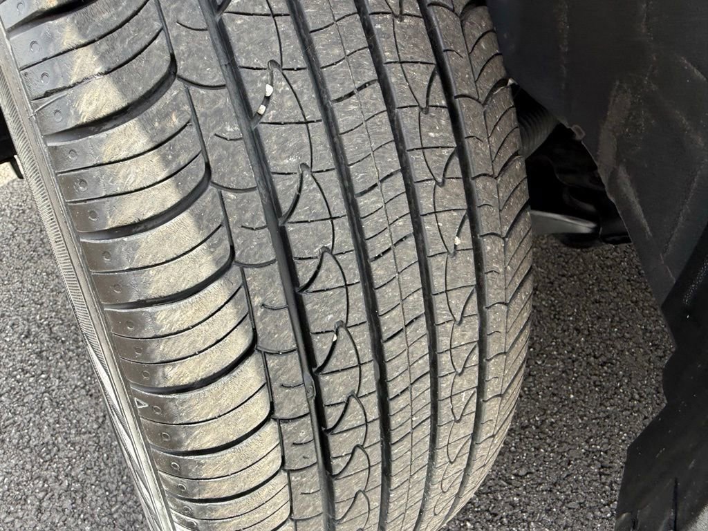 Certified 2023 Hyundai Venue Limited FWD image 10