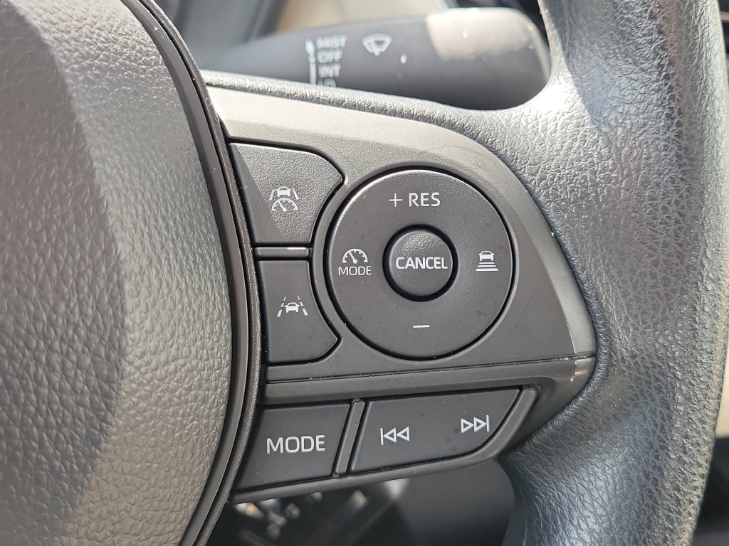 Used 2024 Toyota Corolla LE FWD image 10