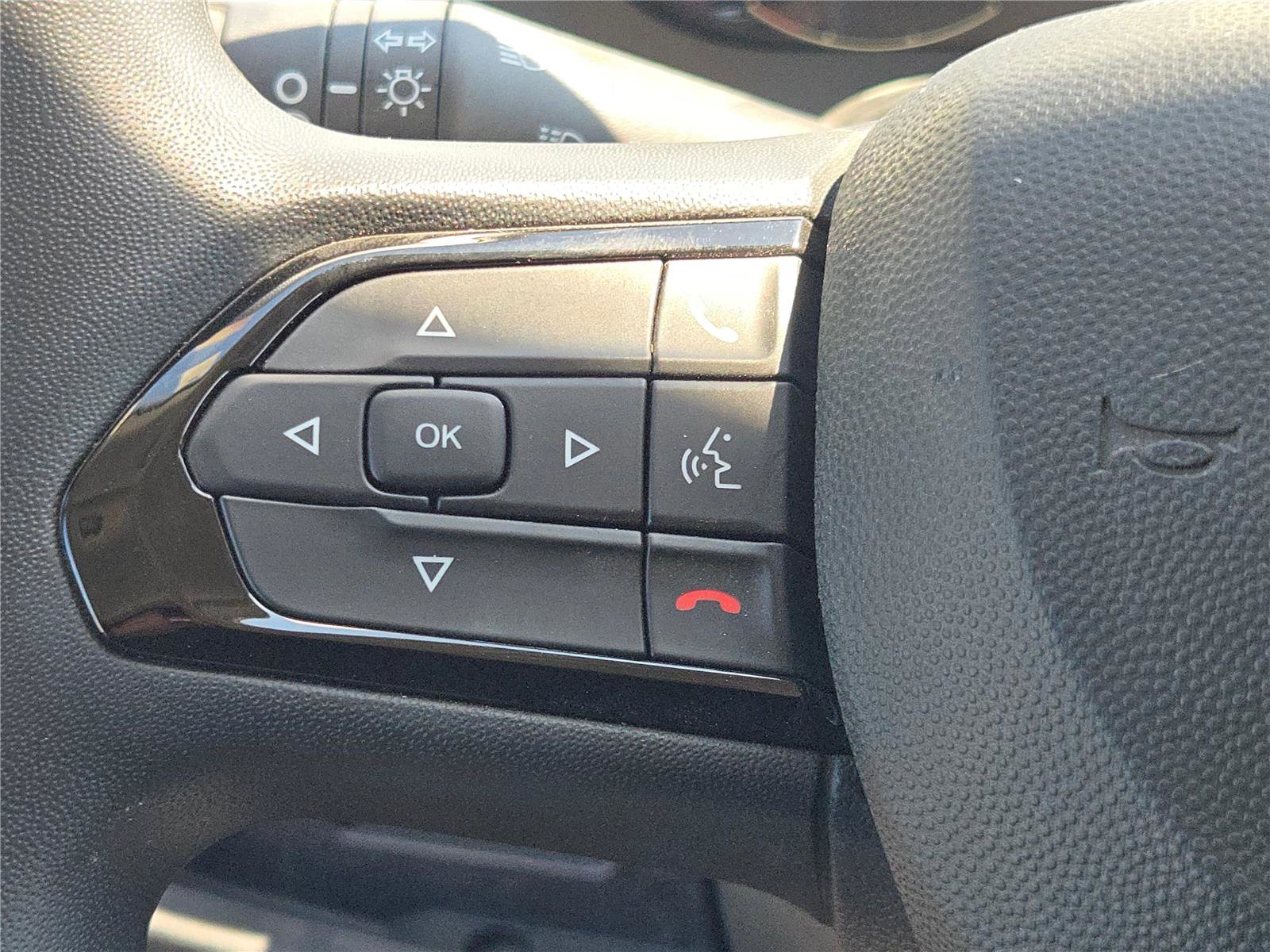 Used 2025 RAM ProMaster 2500 w/ Convenience Group image 25