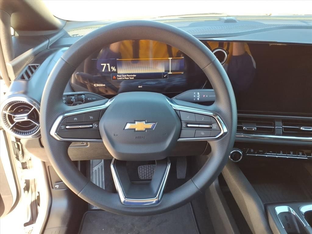New 2026 Chevrolet Equinox EV LT FWD image 21
