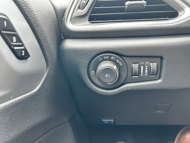 New 2026 Chrysler Pacifica Limited image 23