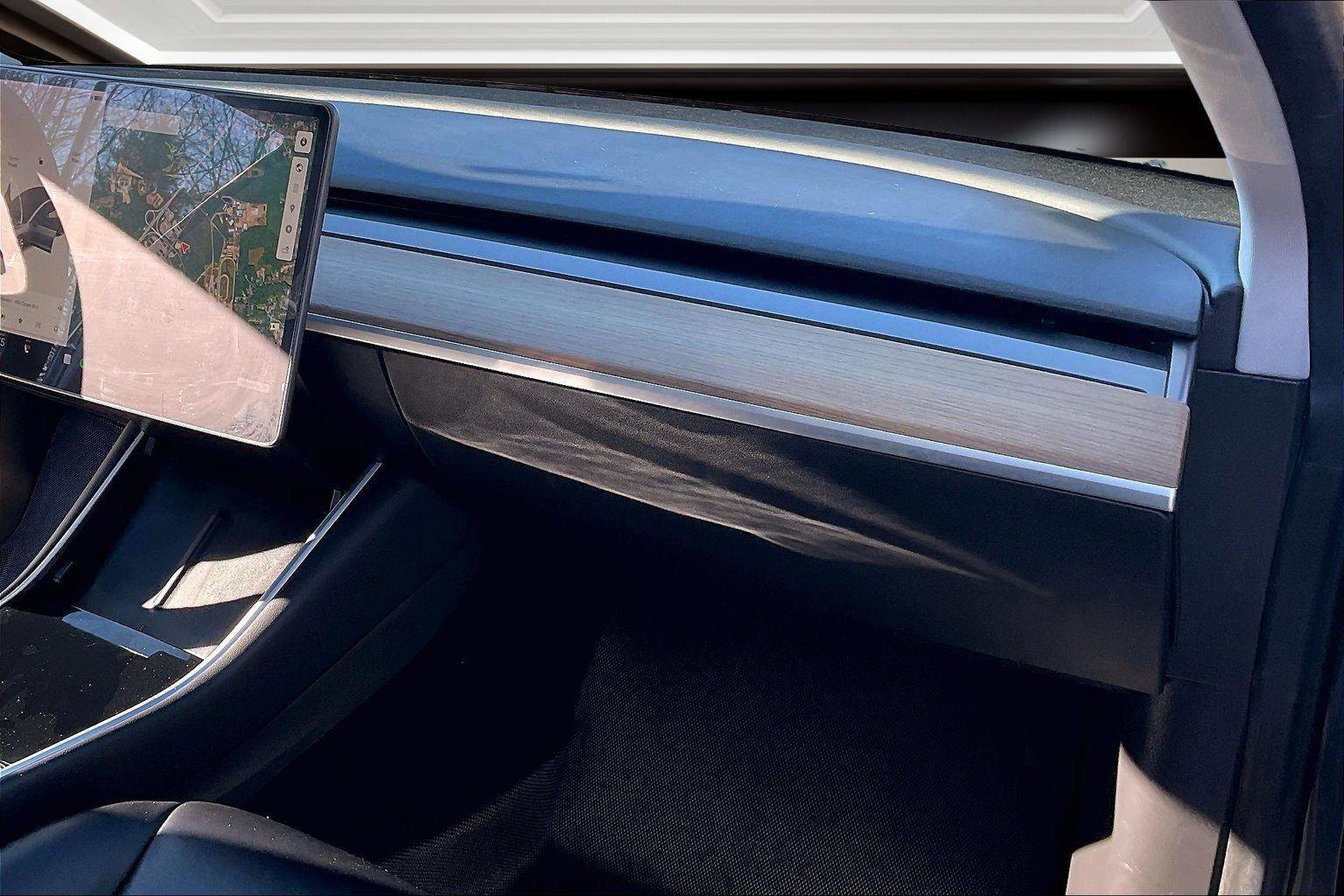 Used 2019 Tesla Model 3 Long Range image 16