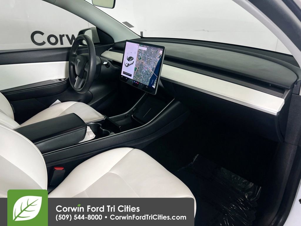 Used 2020 Tesla Model Y Long Range image 30
