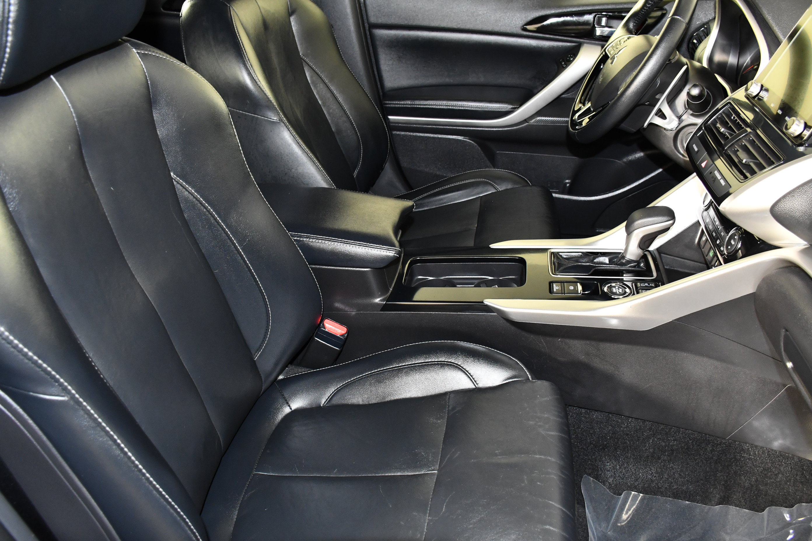 Used 2022 Mitsubishi Eclipse Cross SEL AWD/4WD image 42