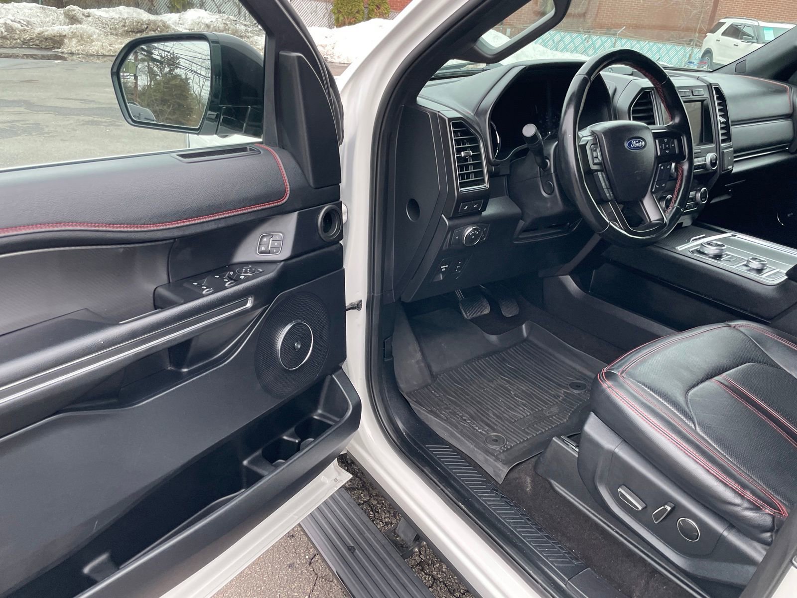 Used 2020 Ford Expedition Limited w/ Equipment Group 303A image 24