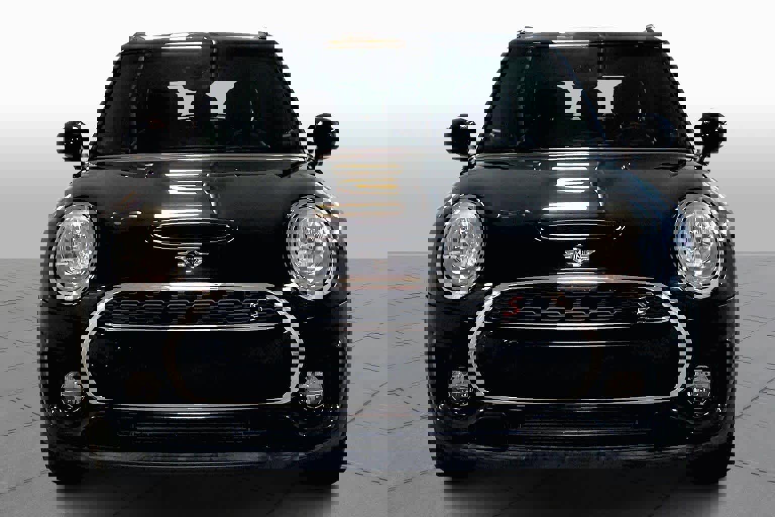 Used 2016 MINI Cooper Clubman S image 3